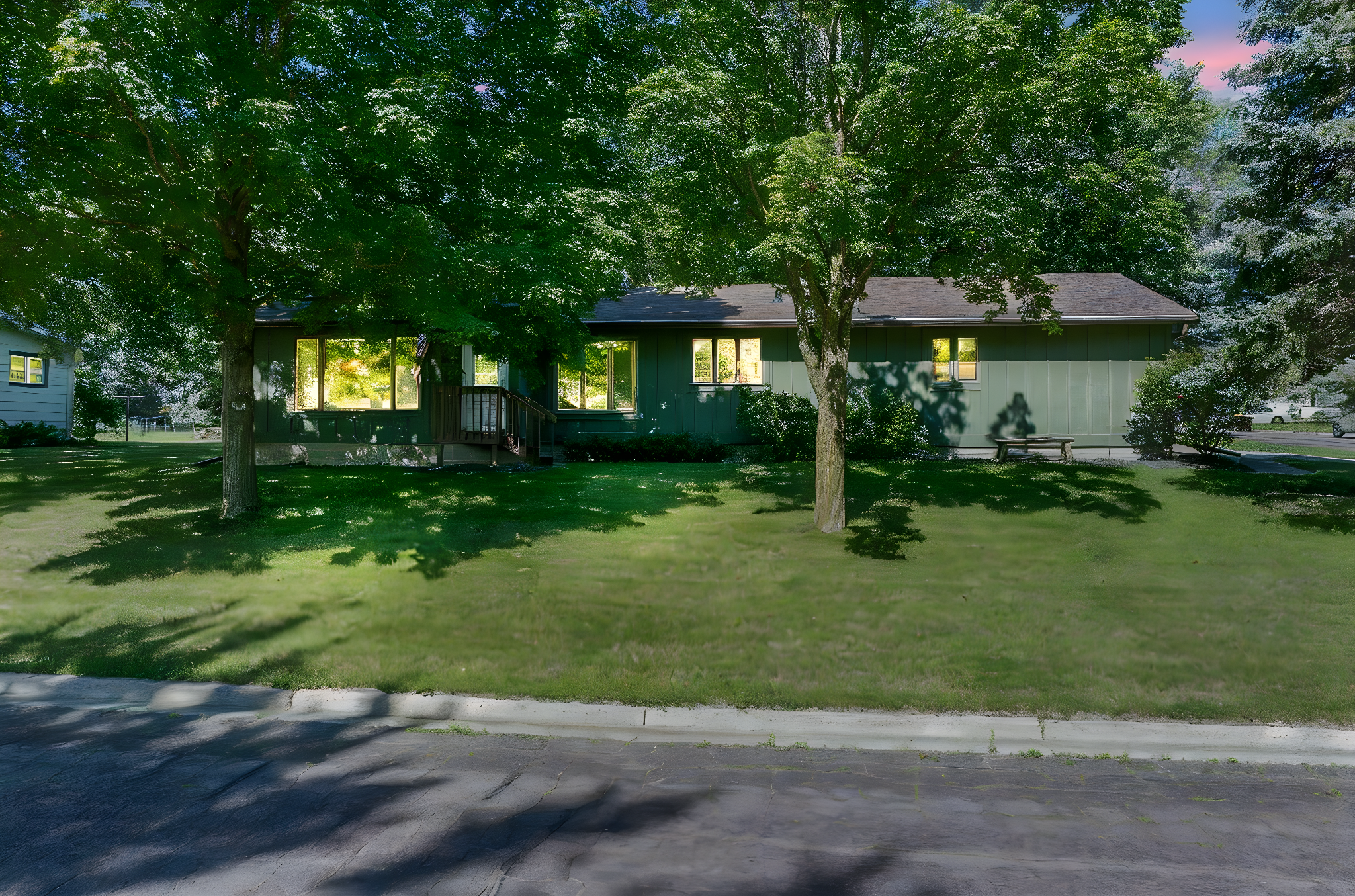3802 W Amber Lake Drive Property Photo 1