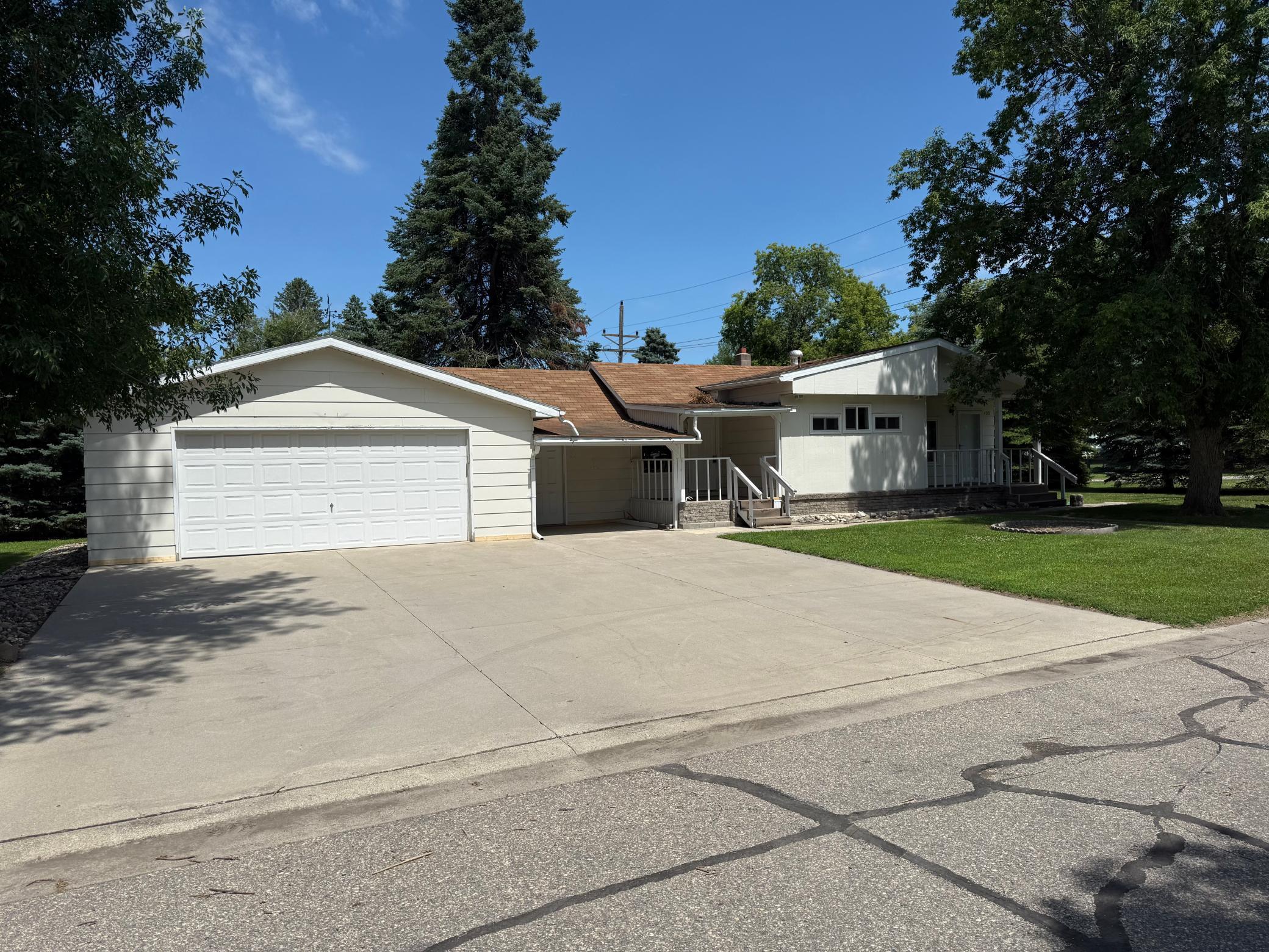 400 Lincoln Avenue