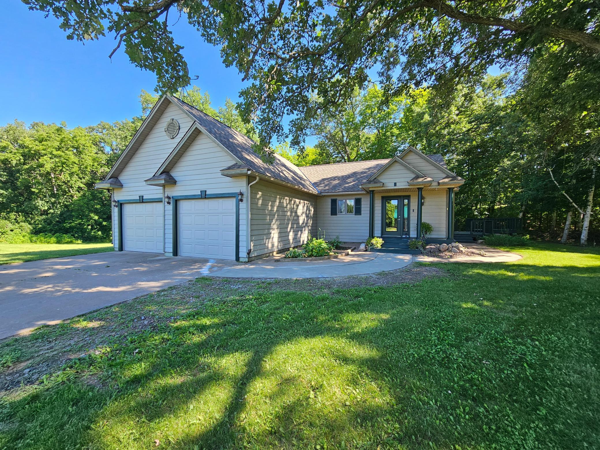 21578 Edwards Drive Property Photo 1