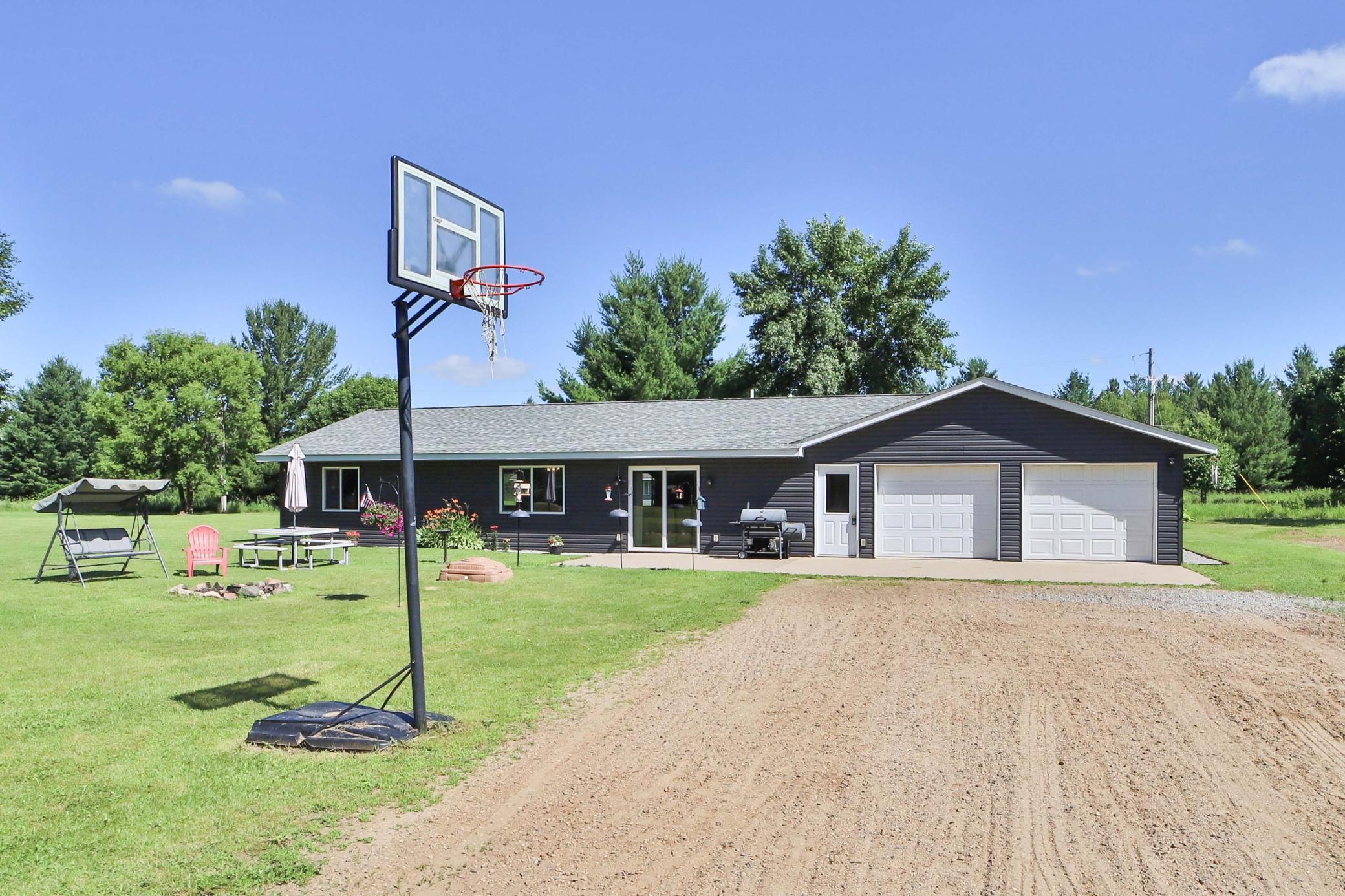 29766 Portage Loop