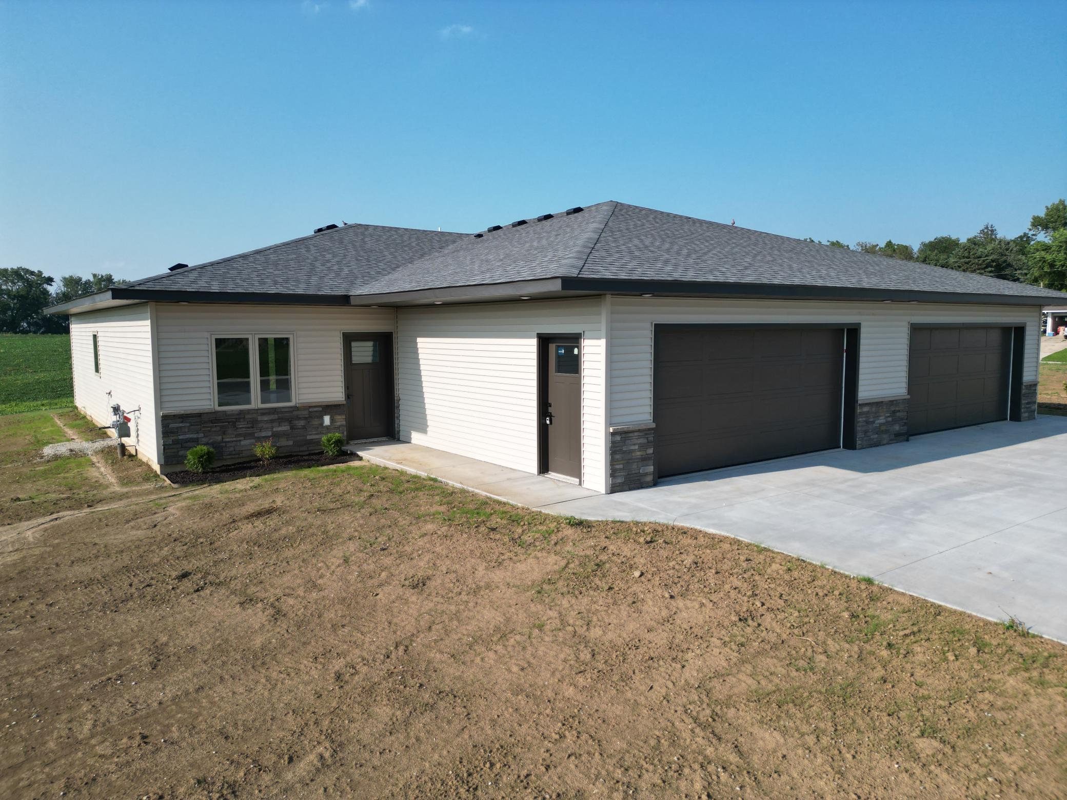 205 Diamond Court Property Photo 1