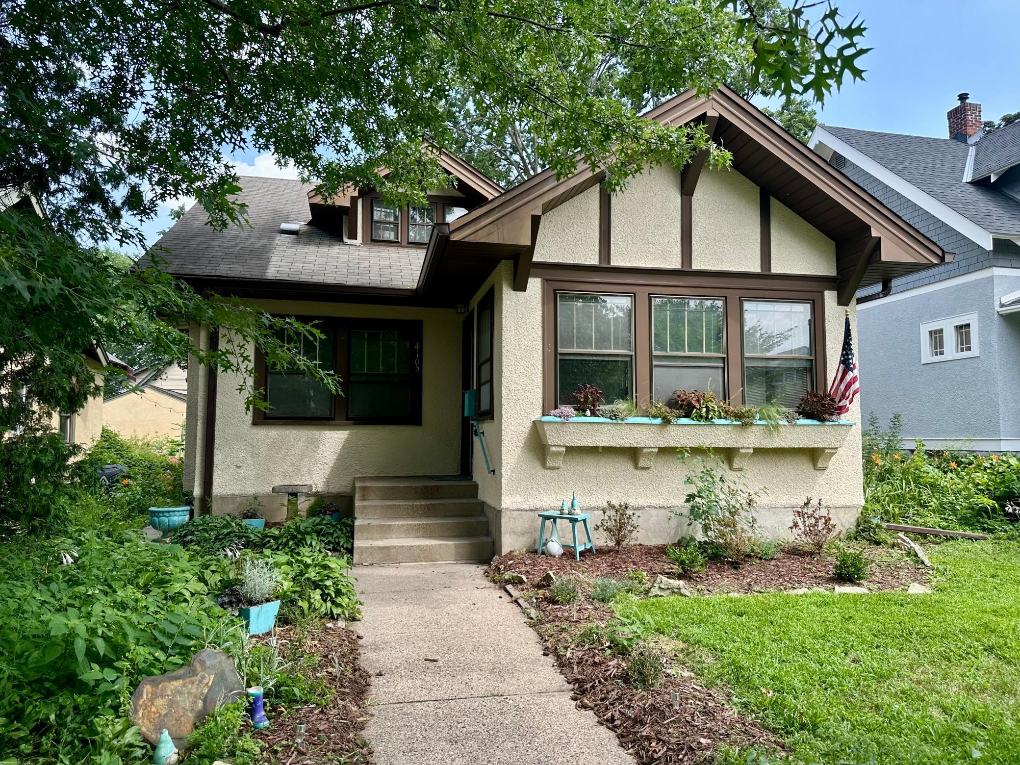 4105 Columbus Avenue Property Photo 1