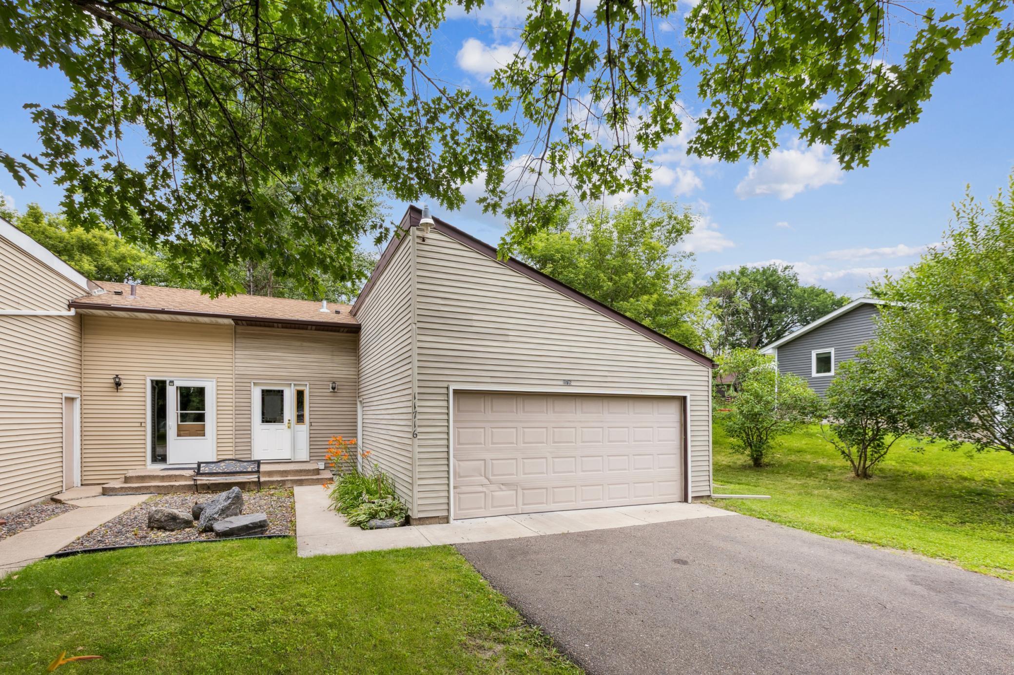11716 54th Street Property Photo 1