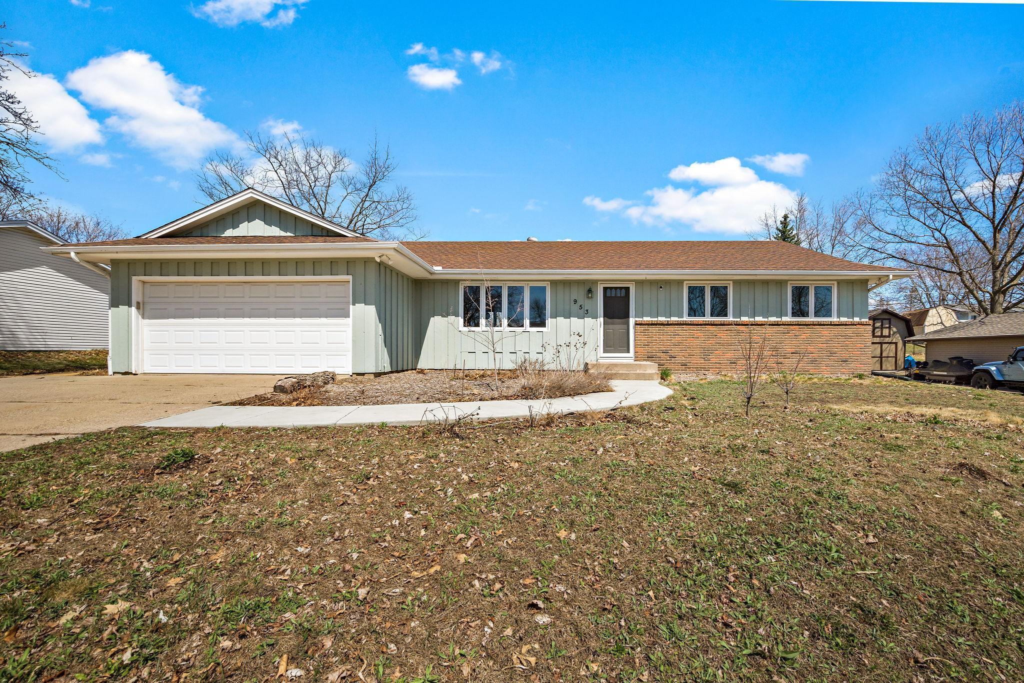 953 Redwood Drive