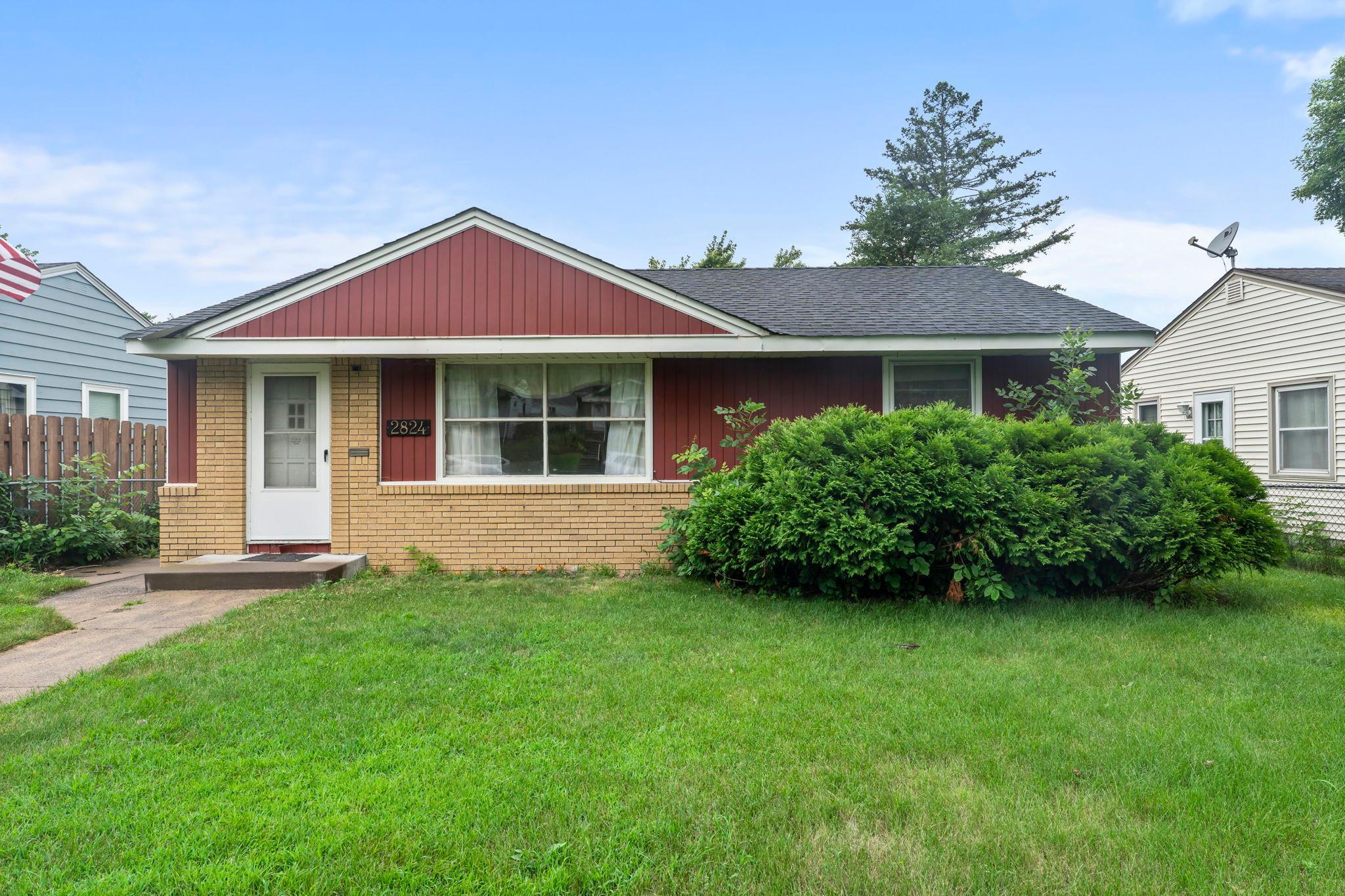 2824 Quebec Avenue Property Photo
