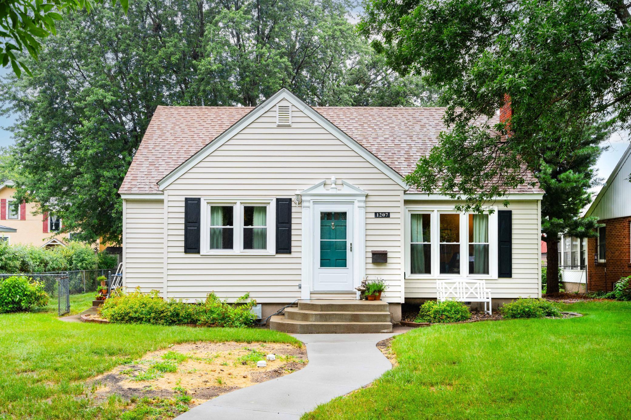 1207 6th Avenue Property Photo