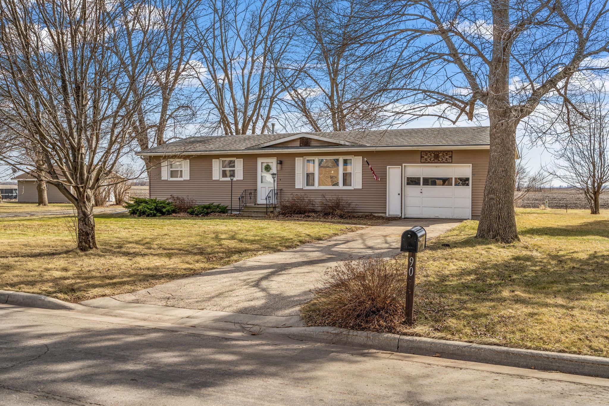 90 10th Street