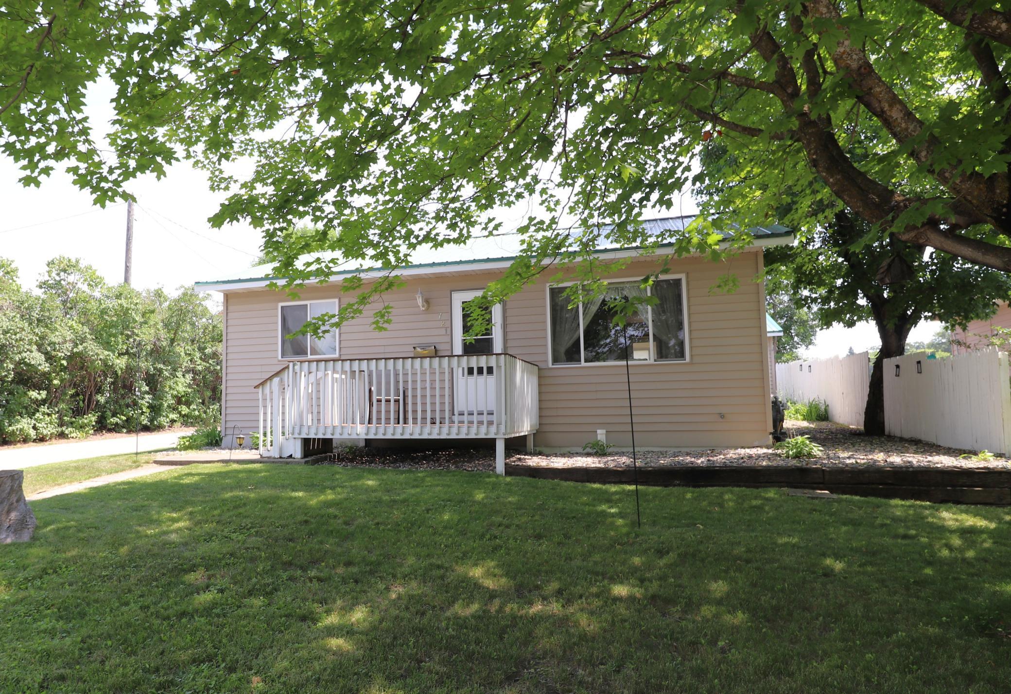 721 West Avenue Property Photo 1