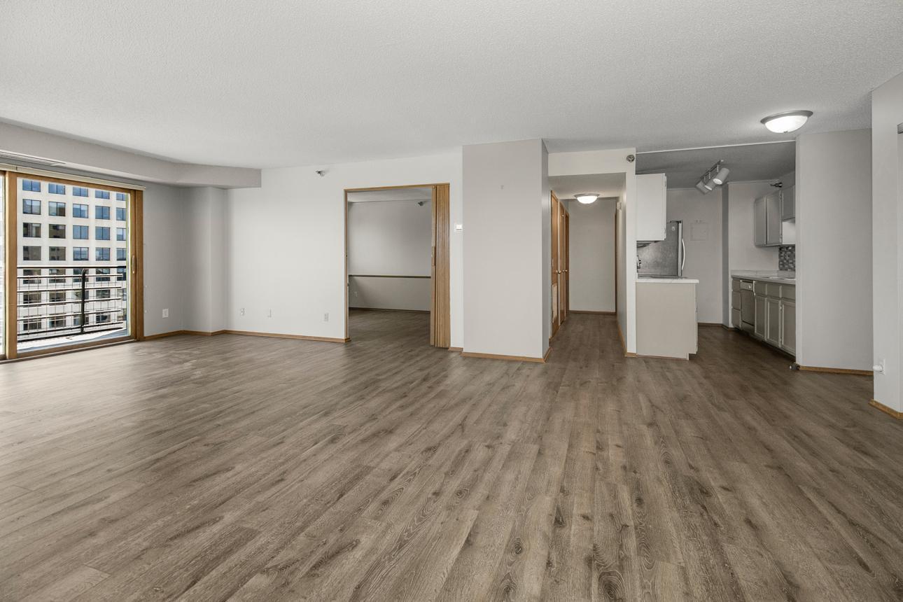66 9th Street E 2315 Property Photo 11