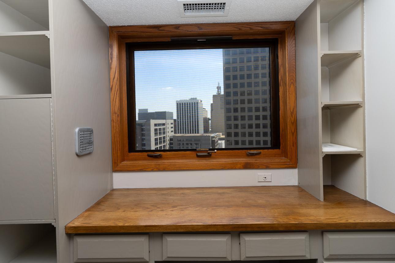 66 9th Street E 2315 Property Photo 26