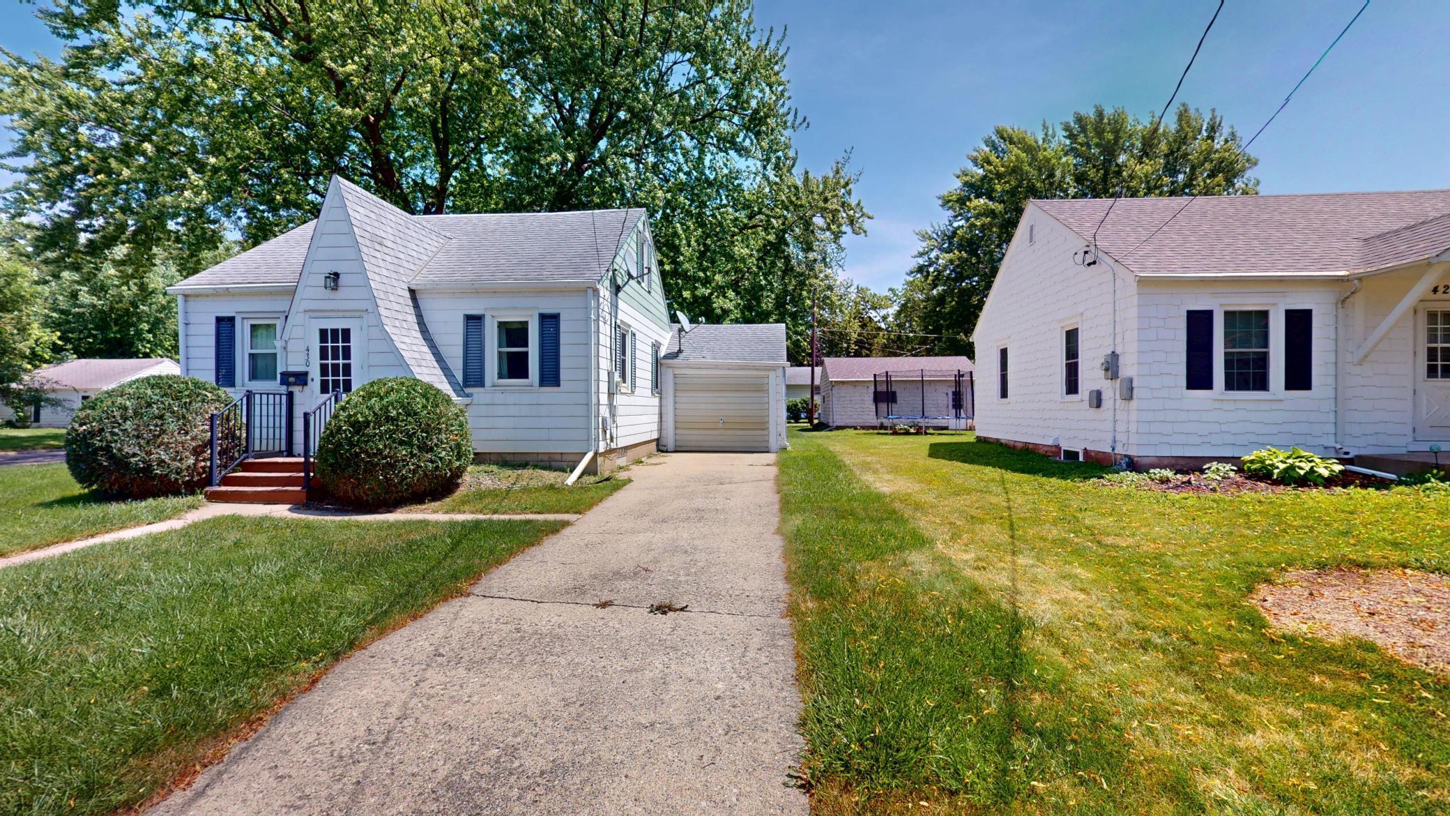 430 Ulstad Avenue Property Photo 1