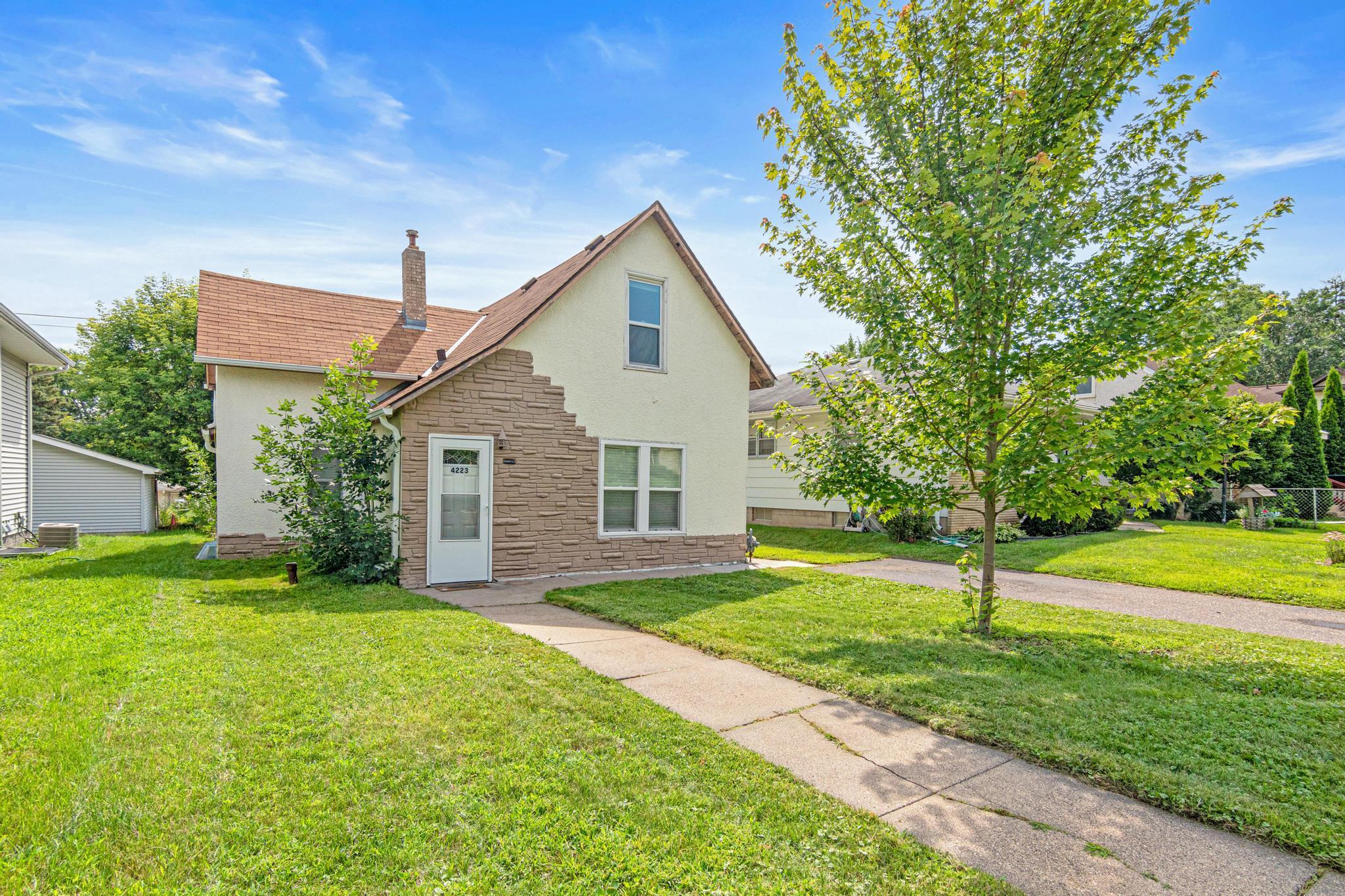 4223 Monroe Street Property Photo 1