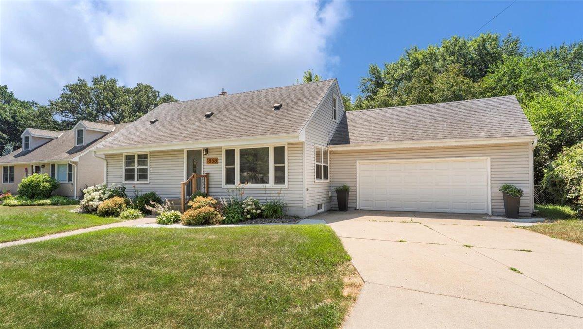 1858 Beckman Avenue Property Photo 1