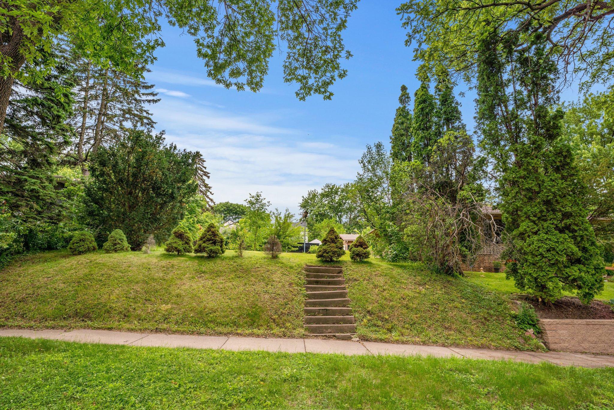 8xx Humboldt Avenue Property Photo 1