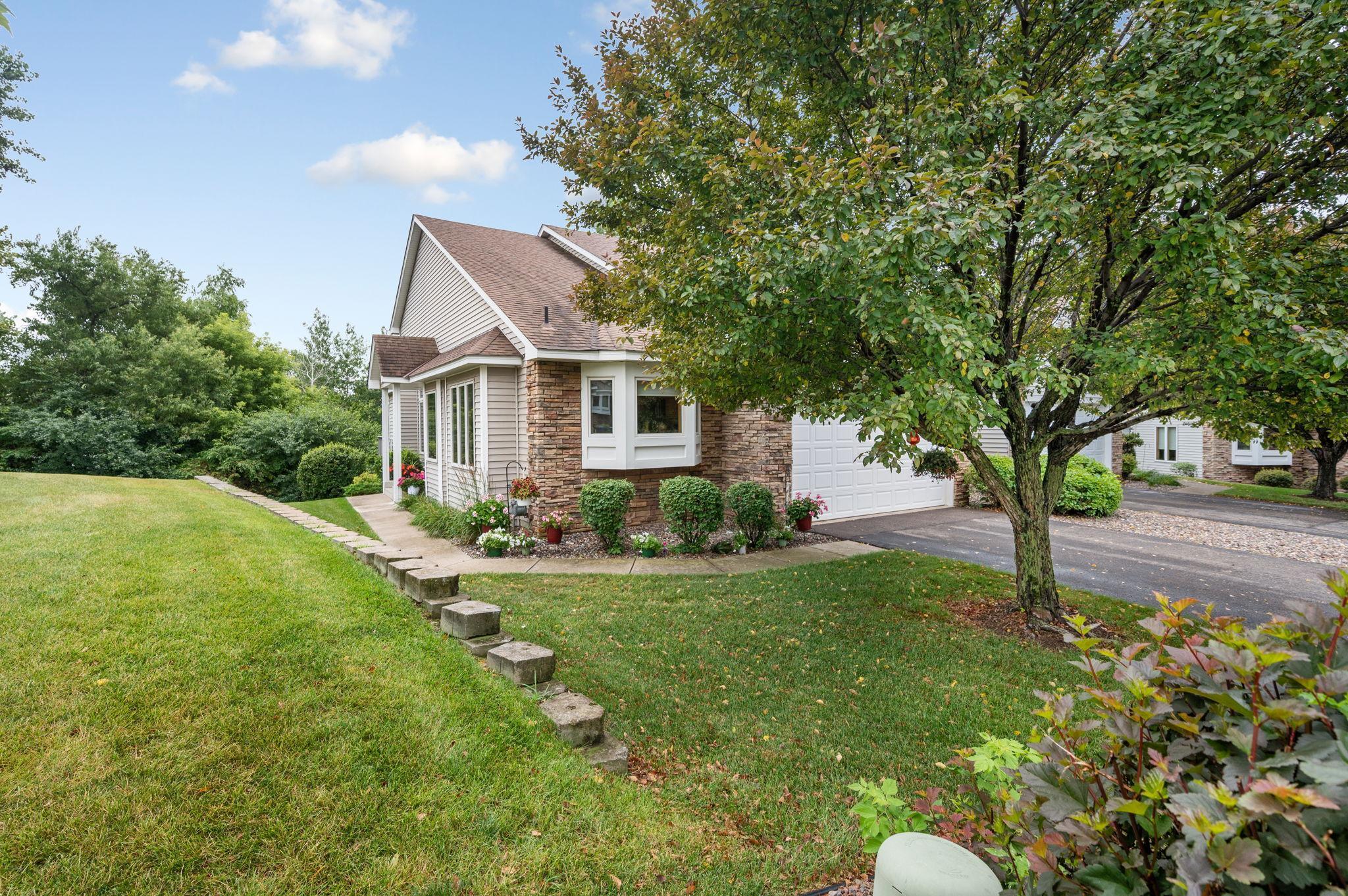 4824 Moon Lake Circle Property Photo 1