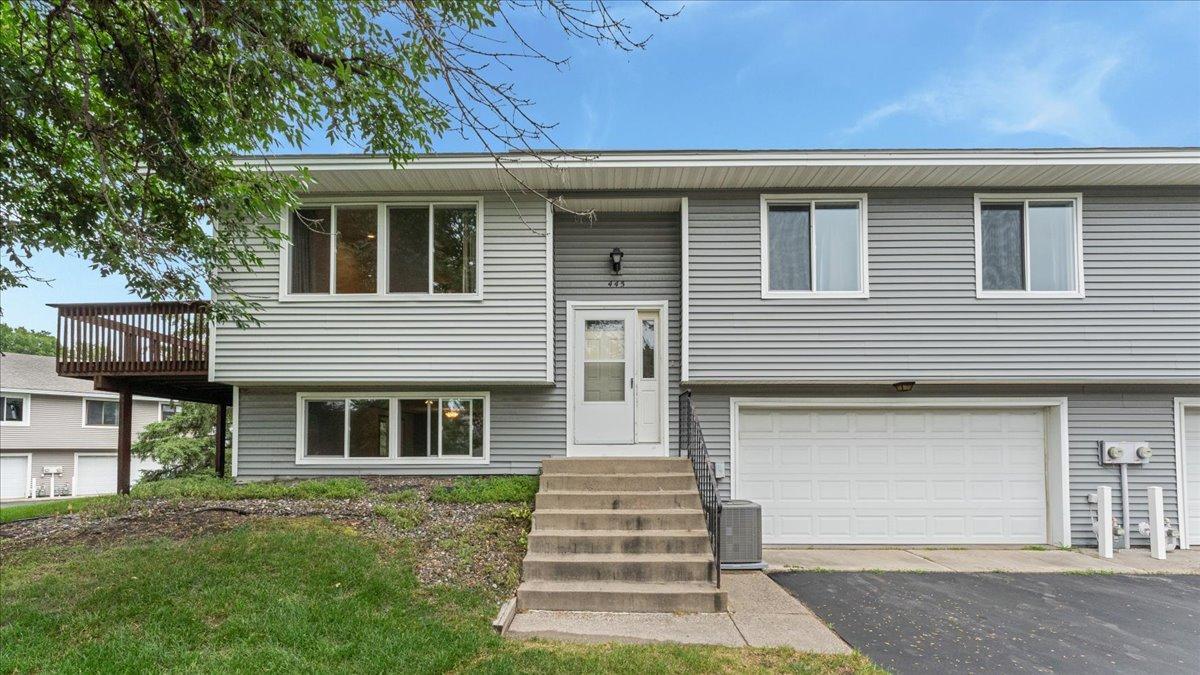 445 Clover Leaf Parkway Property Photo