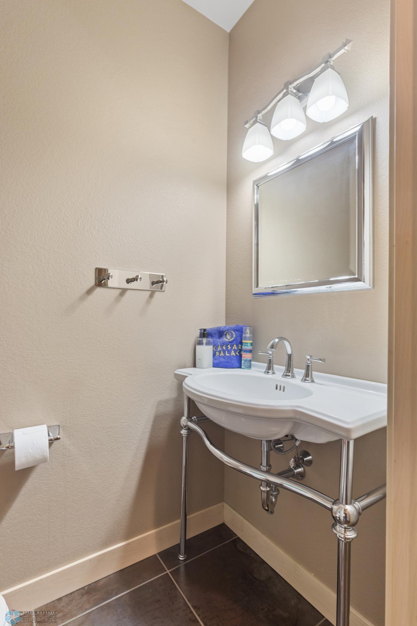 1811 7th Street E Property Photo 23
