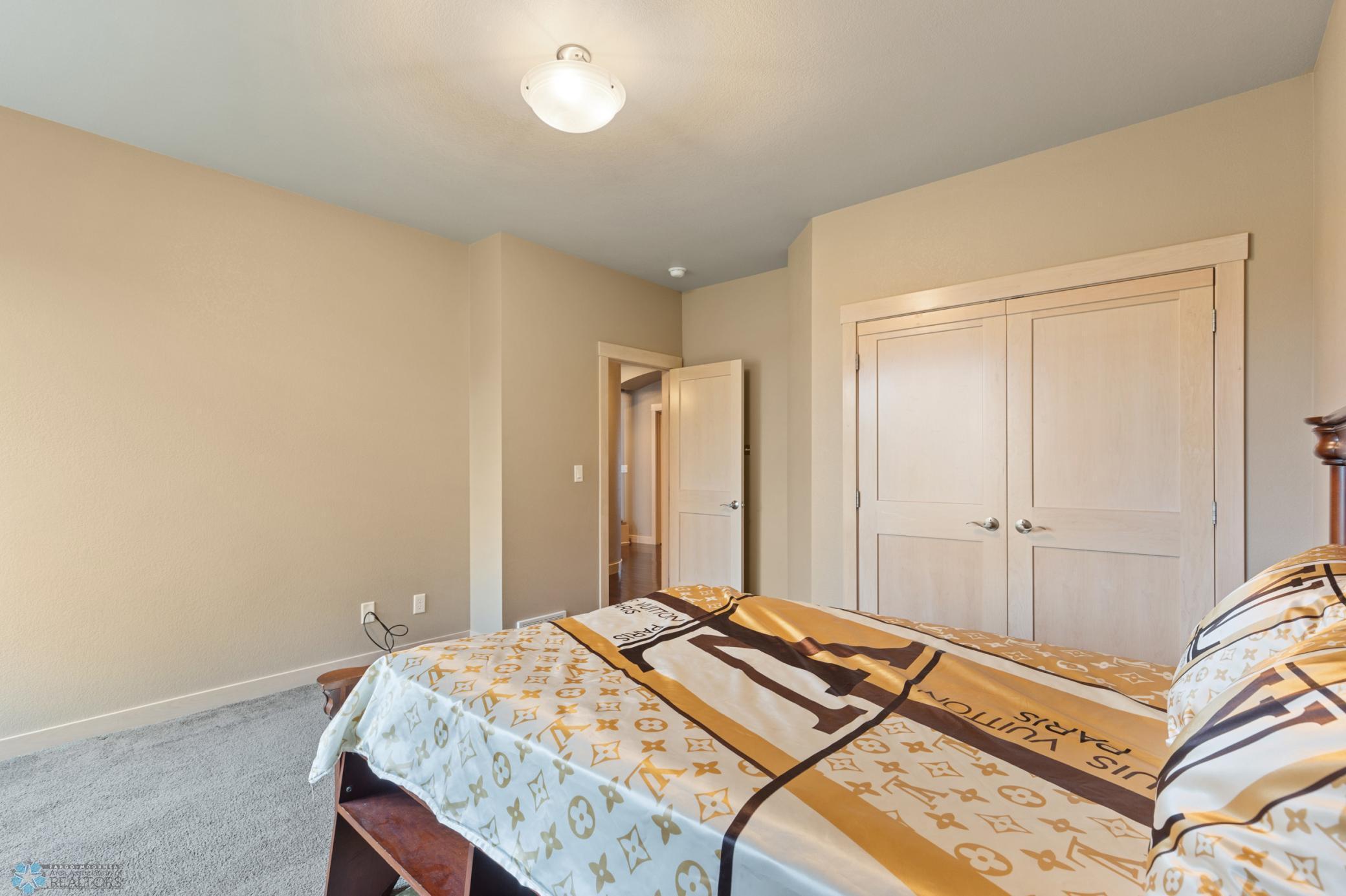 1811 7th Street E Property Photo 32