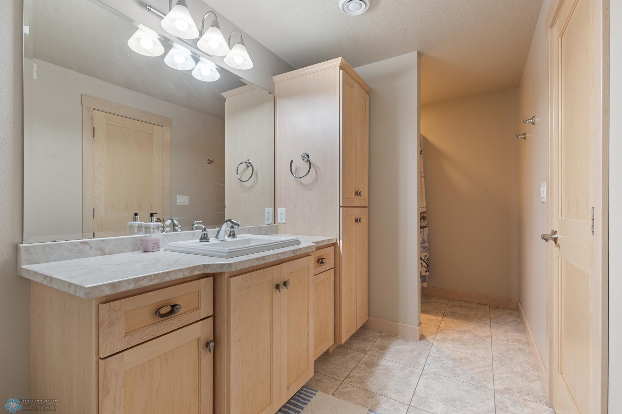 1811 7th Street E Property Photo 43