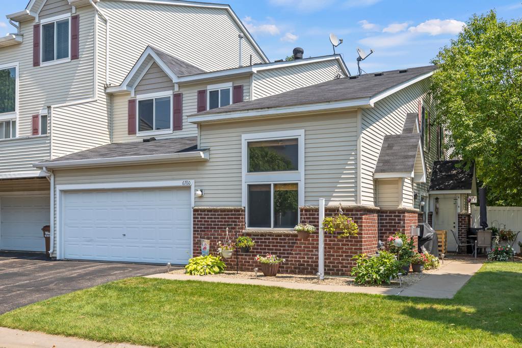 6760 Meadow Grass Lane Property Photo