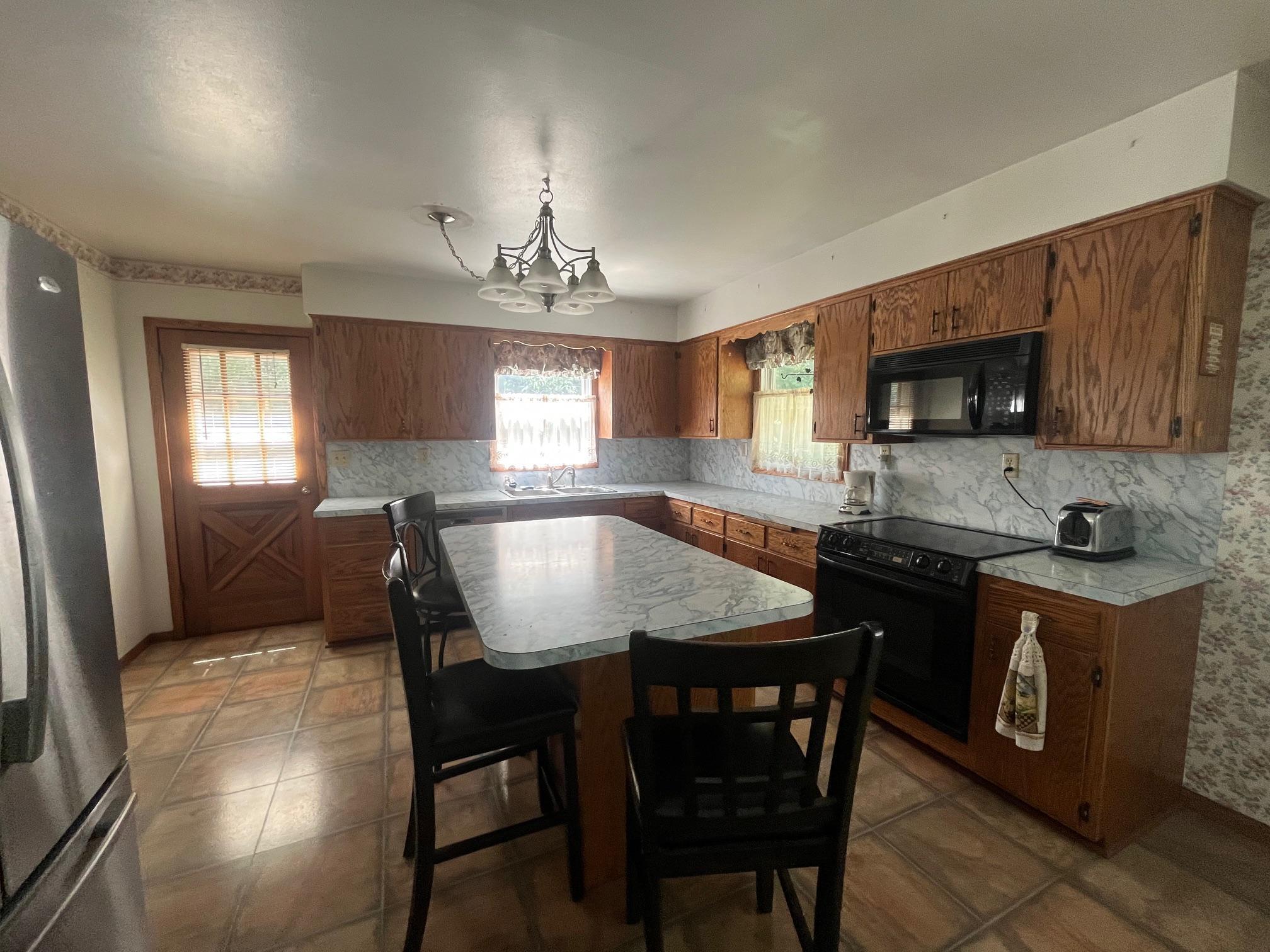 2067 State Hwy 87 Property Photo 14