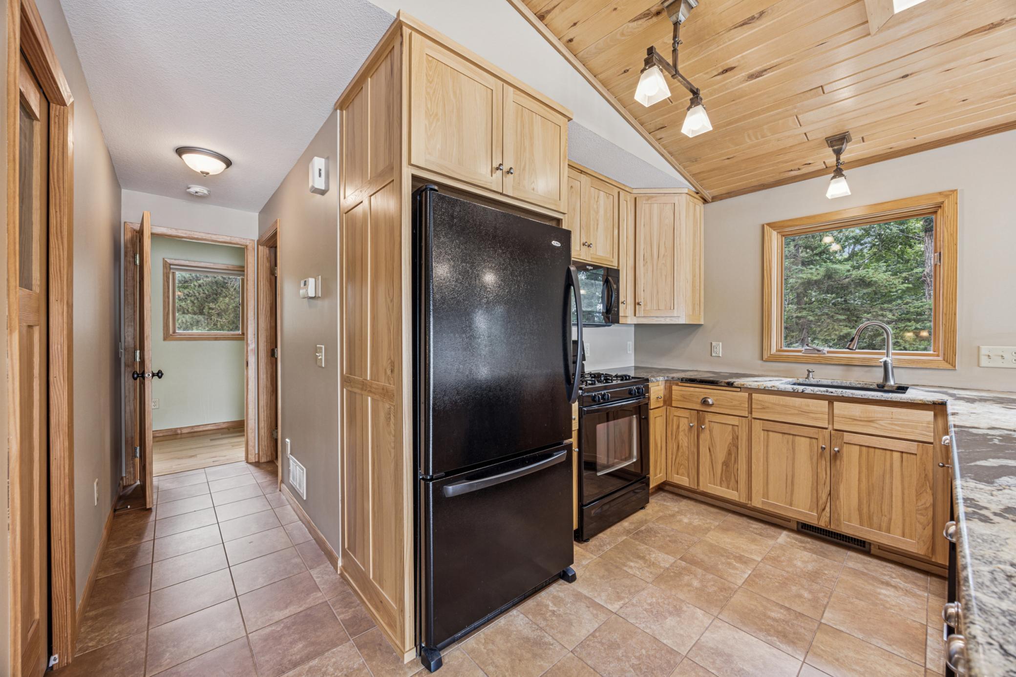 36945 Delta Bay Road Property Photo 12