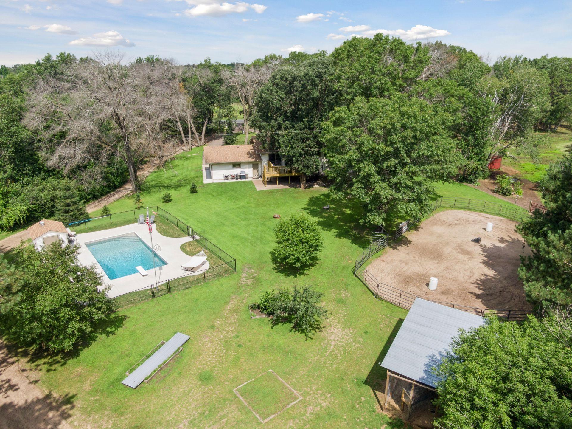 25579 Kettle River Boulevard Property Photo 1