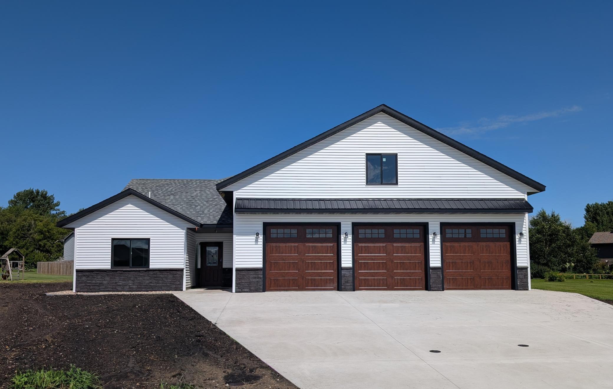 604 W 7th Avenue Property Photo 1