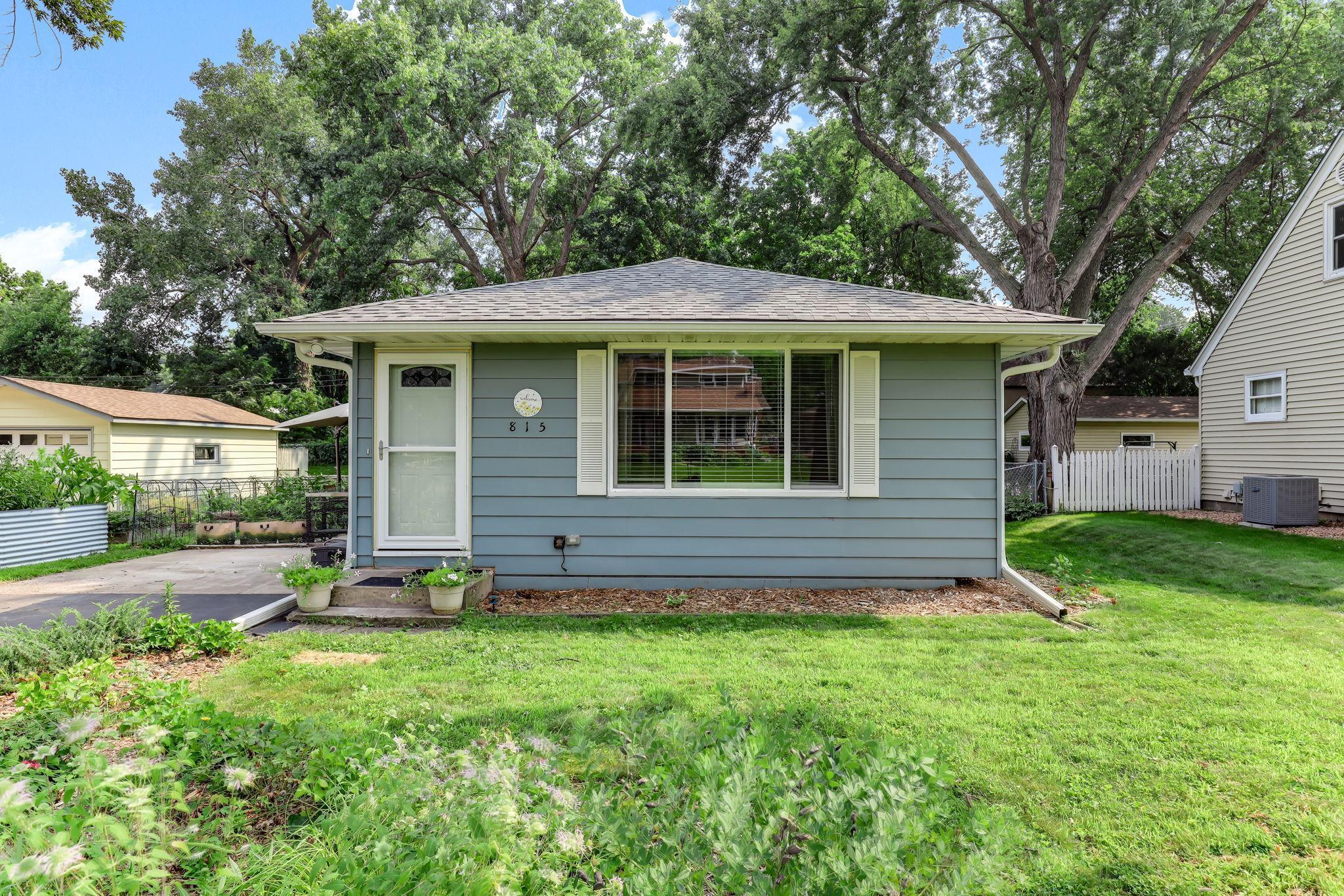 815 9th Street Property Photo 1
