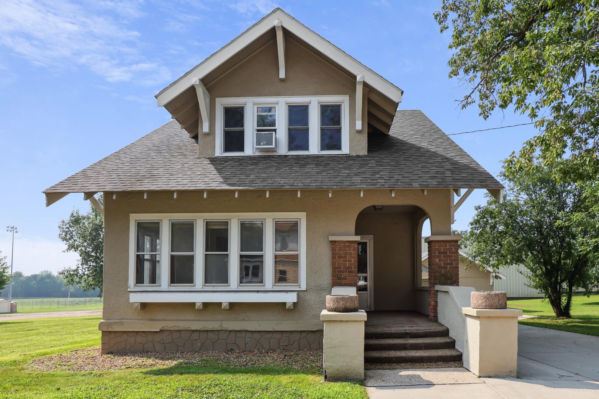 160 1st Street