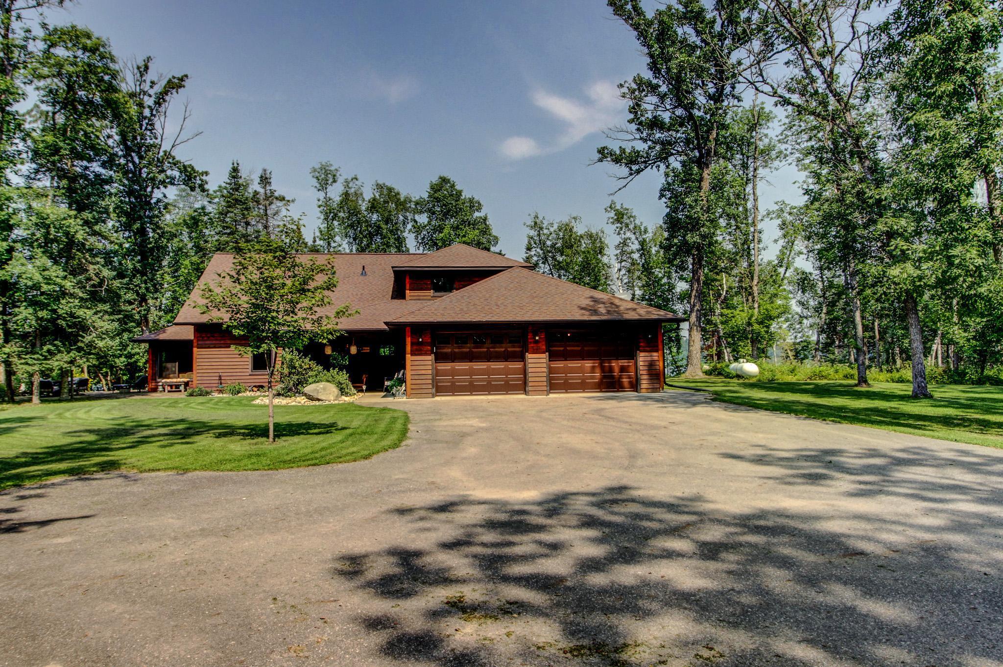 26089 Hammock Drive Property Photo 1