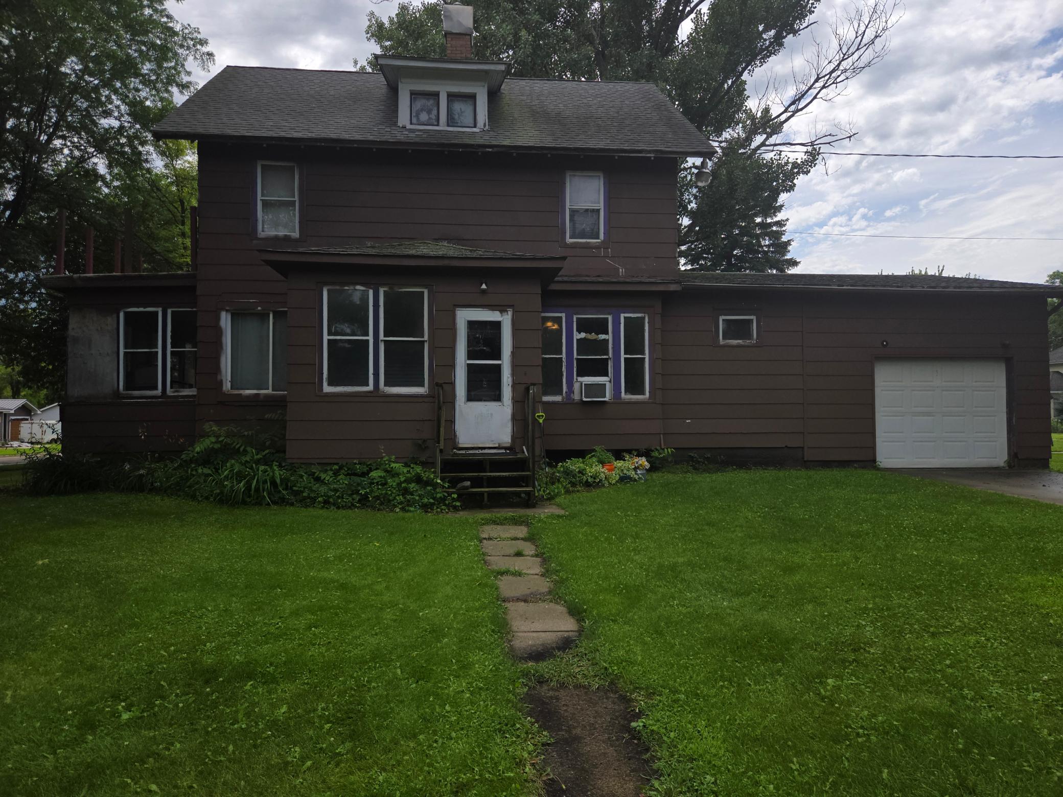 529 2nd Street Property Photo 1