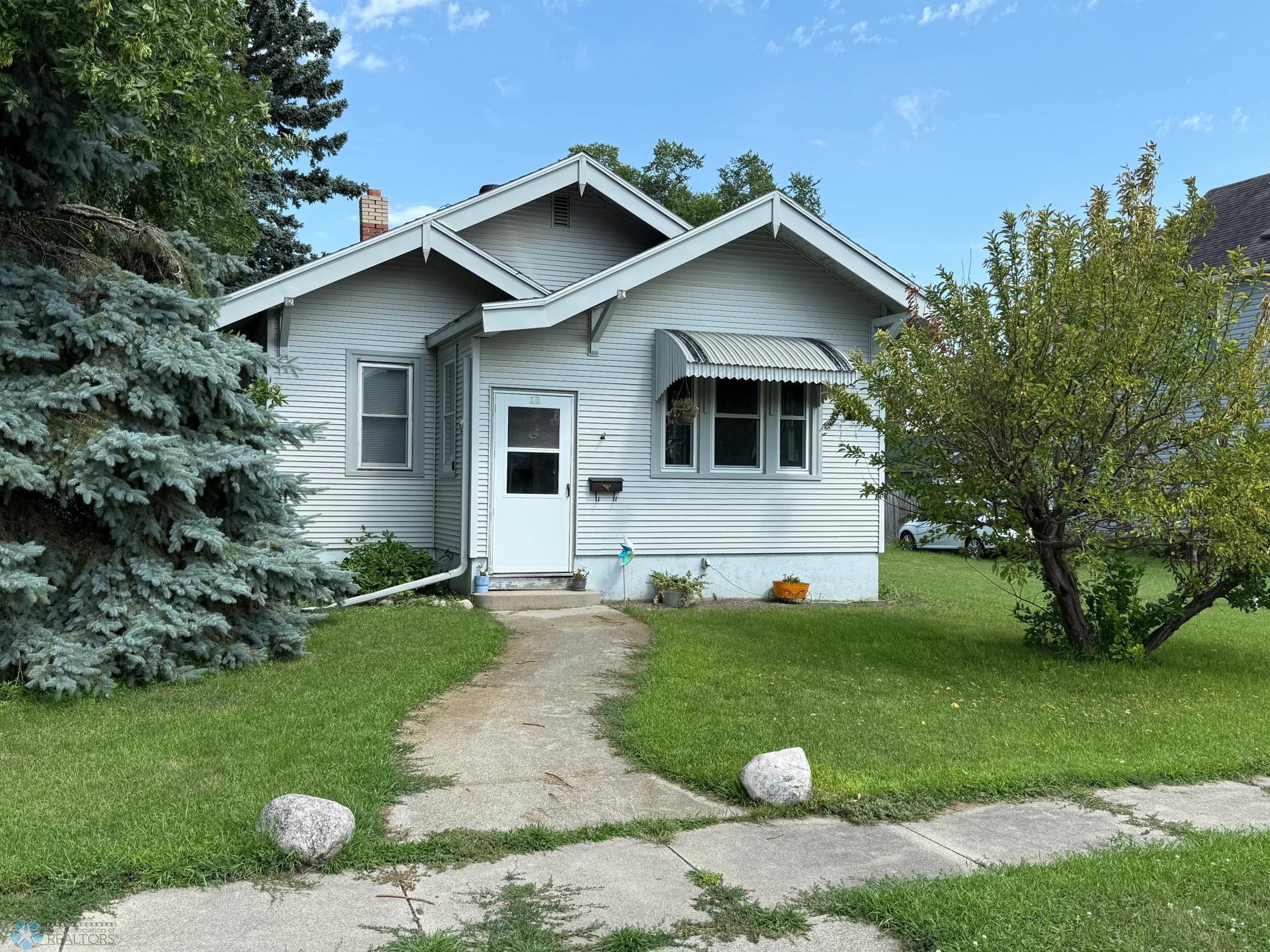 16 1st Street Property Photo 1