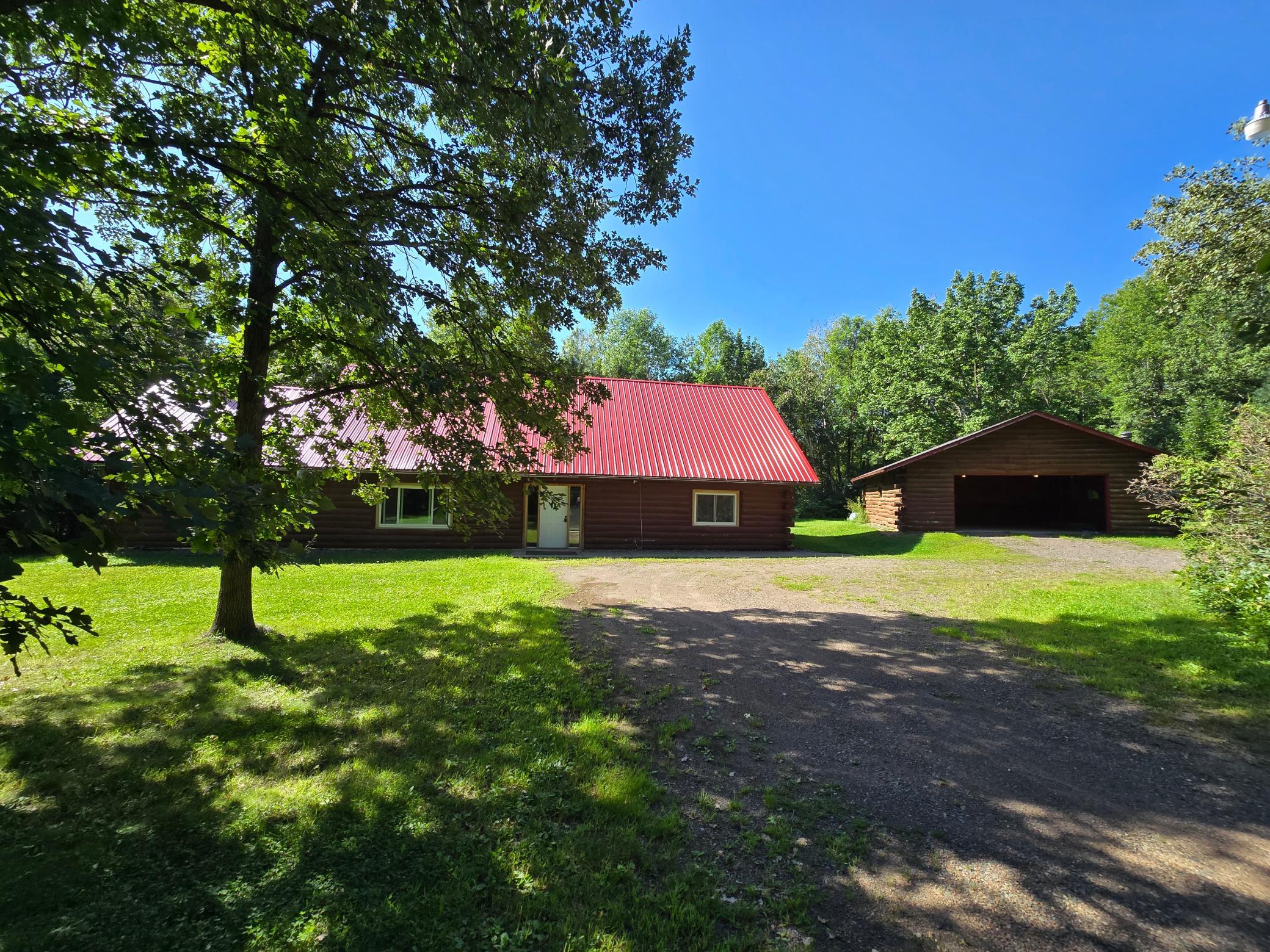 2303 Cardas Road Property Photo 3