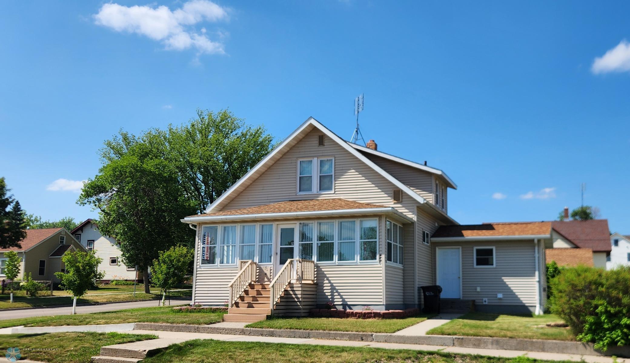 468 5th Street Property Photo 1