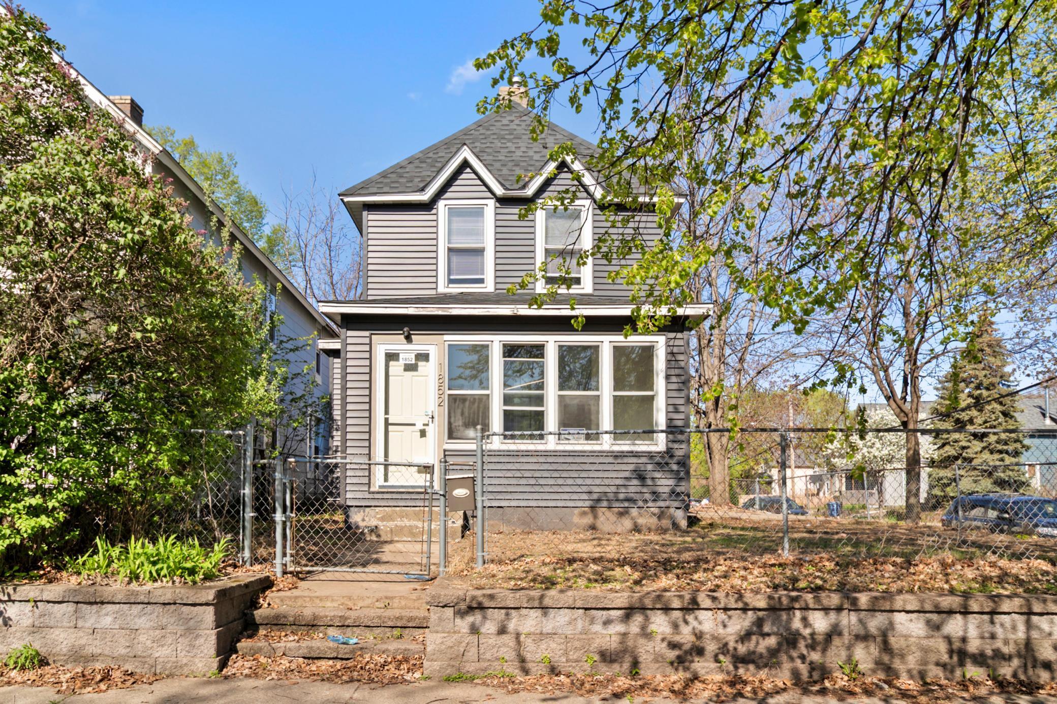 1852 Quincy Street Property Photo 1