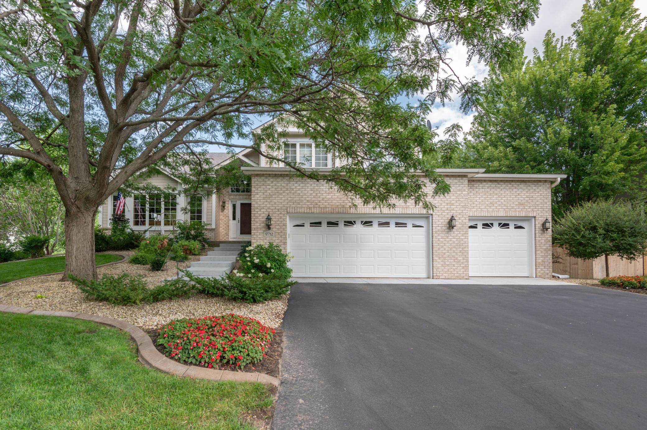 17712 Cascade Drive Property Photo 1