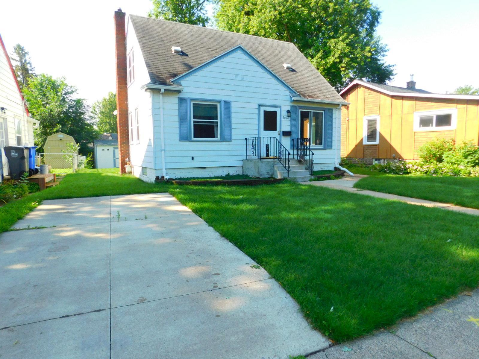 2092 Stillwater Avenue Property Photo