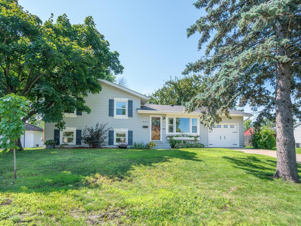 9425 Northwood Parkway Property Photo 1