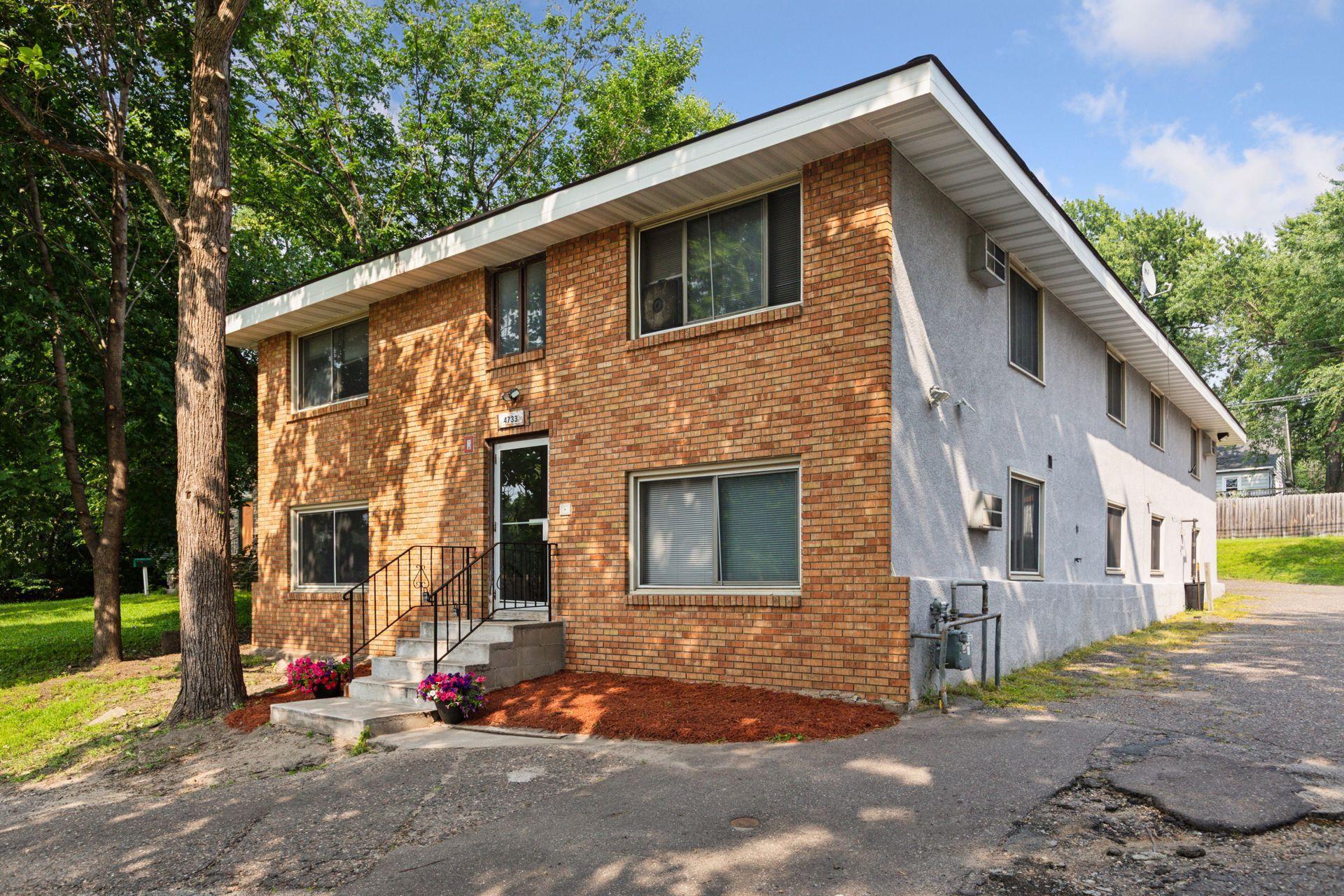 4733 University Avenue Property Photo 1