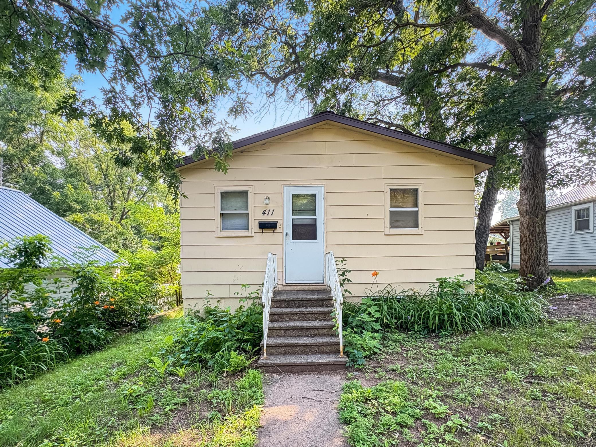 411 Poplar Street Property Photo 1