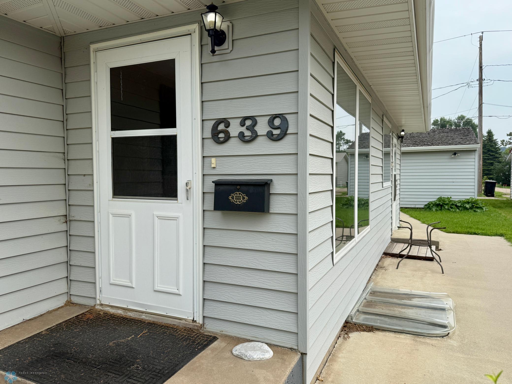 639 8th Avenue Property Photo 1