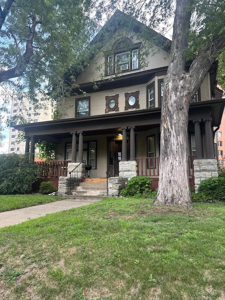1607 10th Avenue Property Photo 1