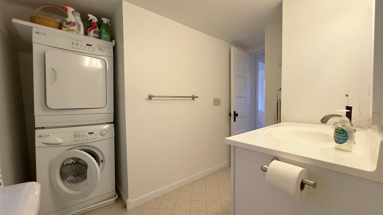 817 Harrison Street Property Photo 25