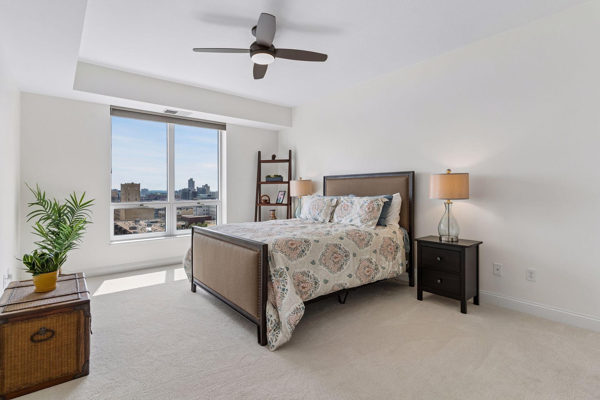 100 3rd Avenue S 1101 Property Photo 13