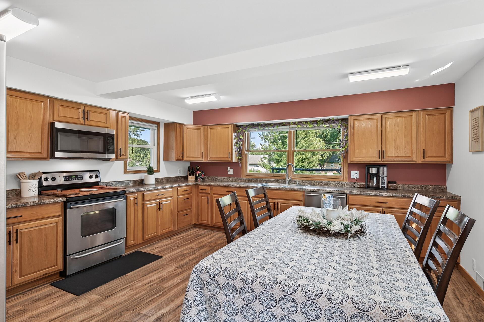 8547 Hinton Avenue Property Photo 1