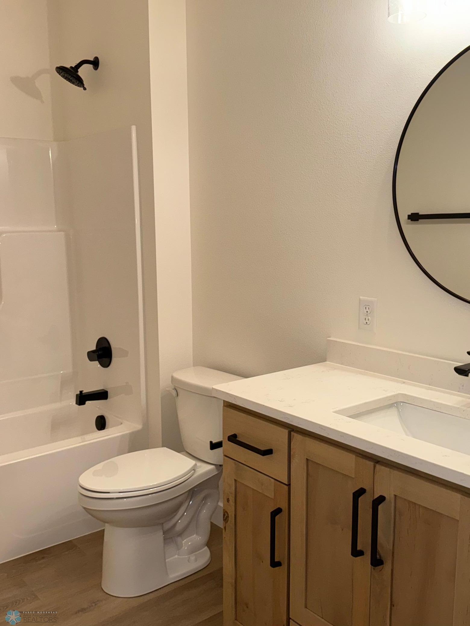 438 4th Street Property Photo 11
