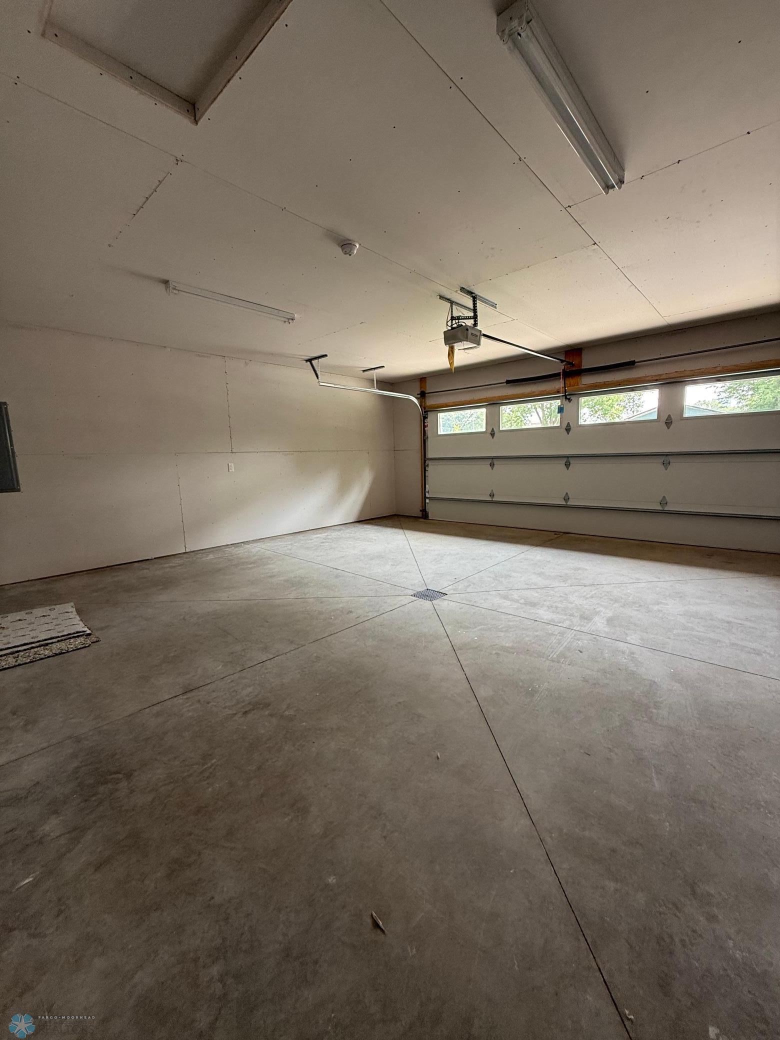 438 4th Street Property Photo 28