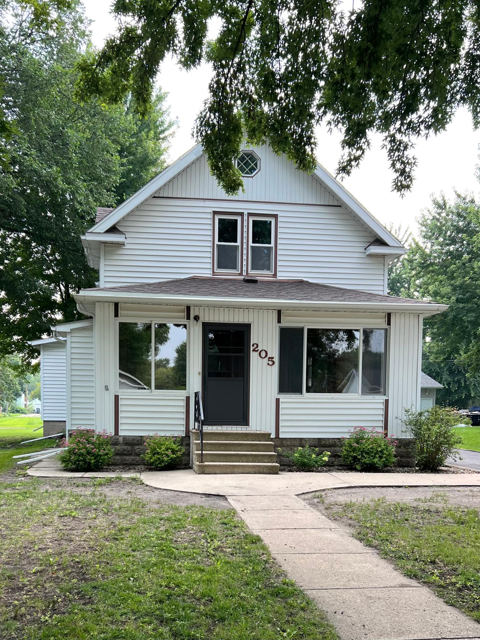 205 3rd Street Property Photo 1