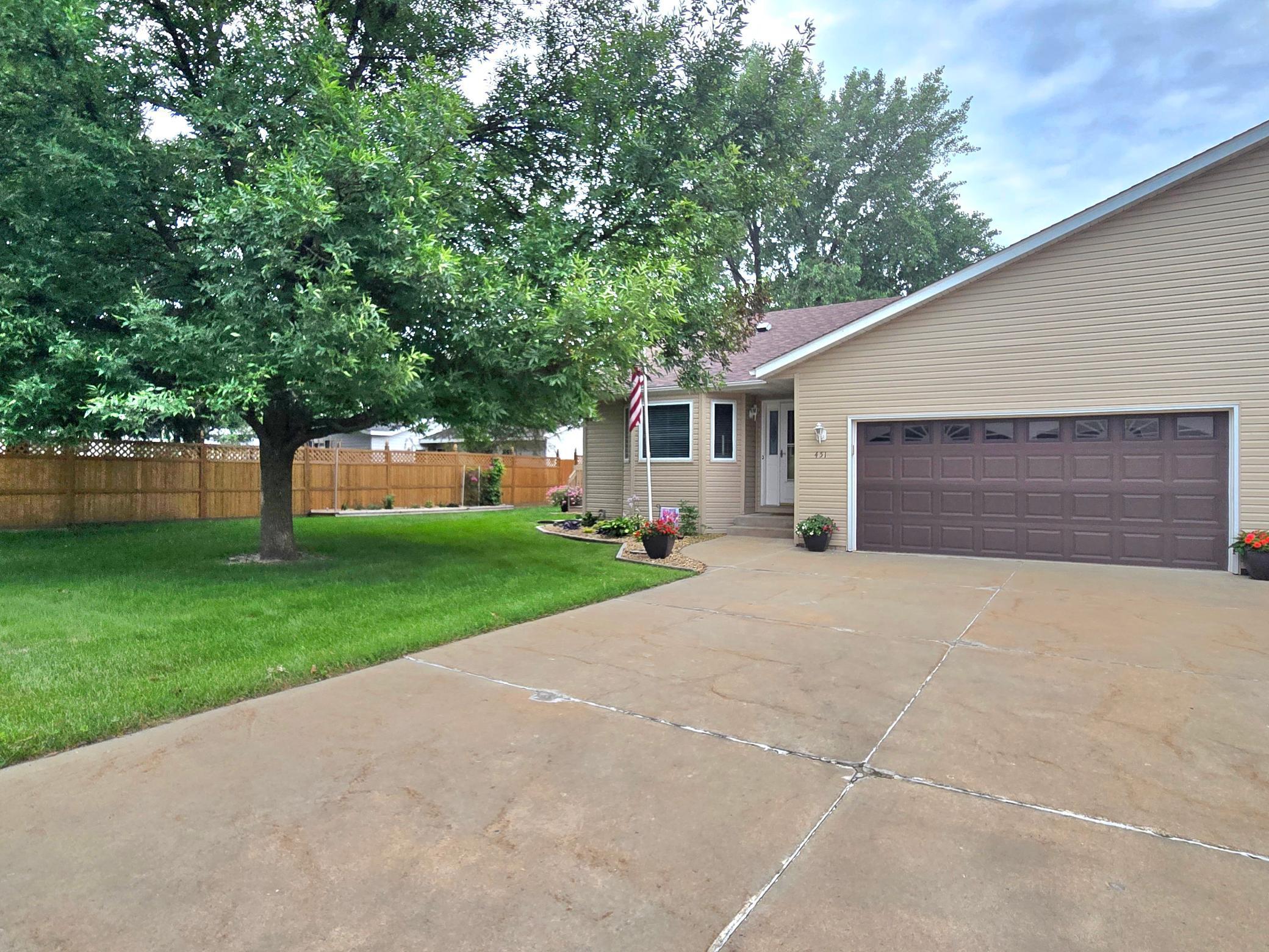 451 Delaware Street Property Photo